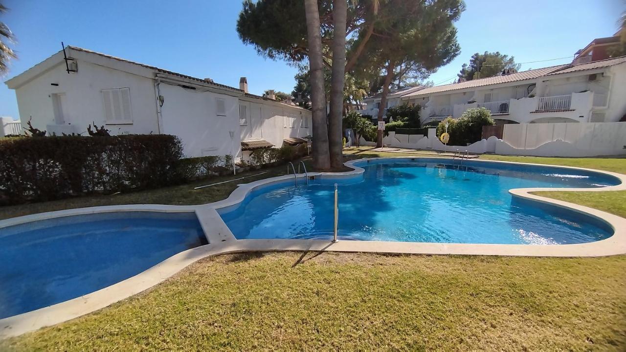 Casas Blancas Salou Vila Exterior foto